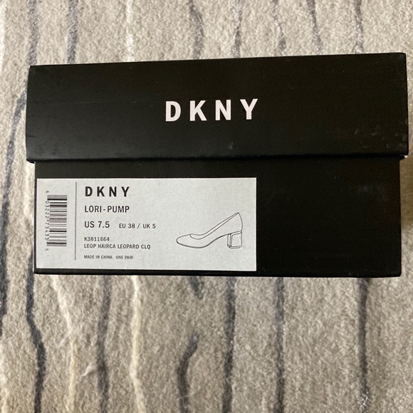 💴Sold💴 
DKNY Corrie Leopard Calf Hair Pump, Size 7.5 - Picture 7 of 12